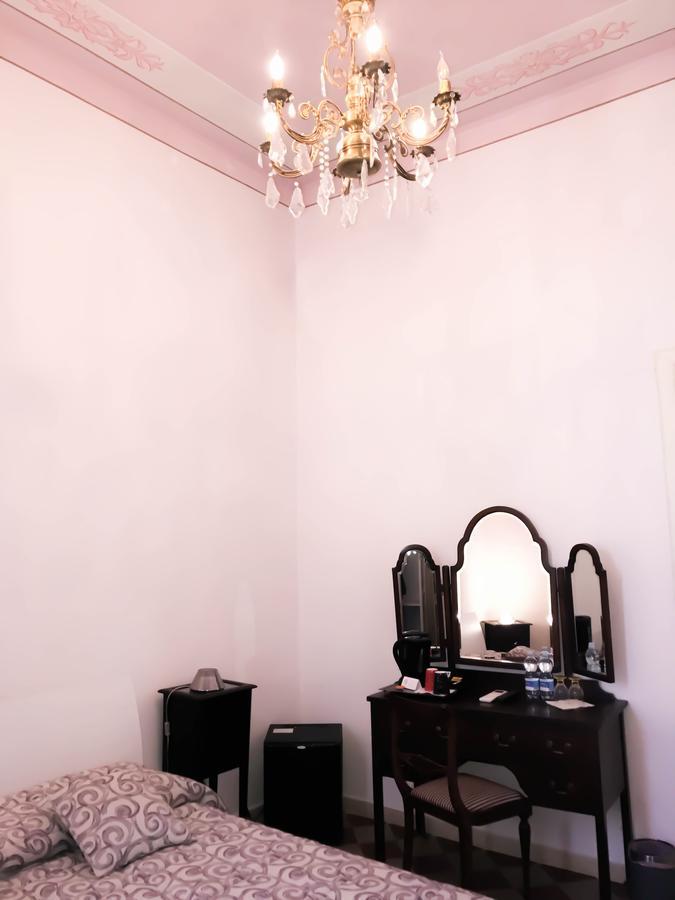 Eleonora Room & Breakfast Oristano Ngoại thất bức ảnh
